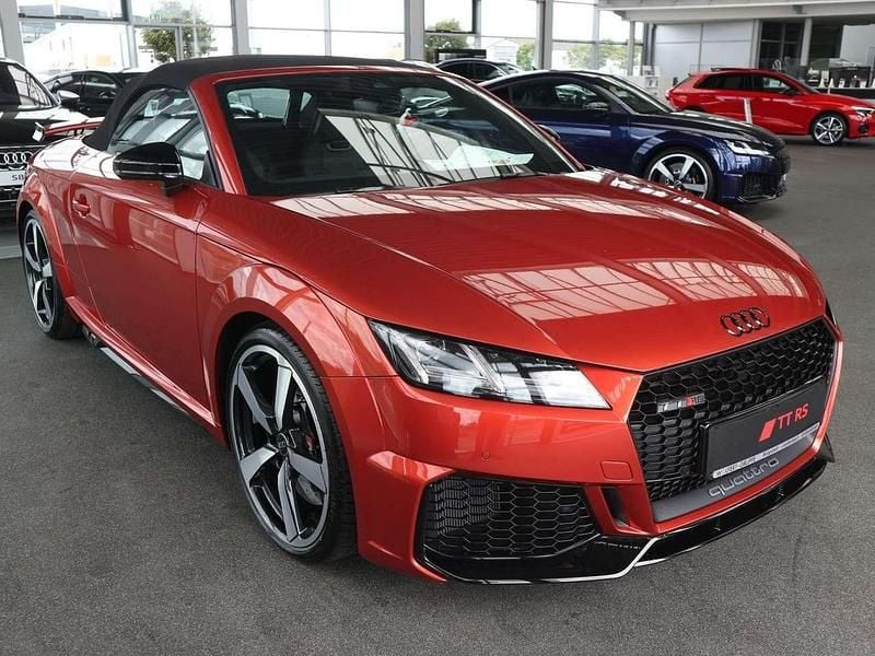 Rot Gebraucht 2022 Audi TT RS Sport Coupé | 77.000 € - Bild 1/4