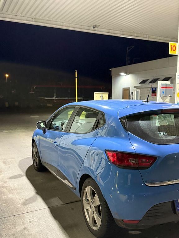 Gebraucht Renault Clio IV 90 PS (66 kW) 2012 Blau Limousine
