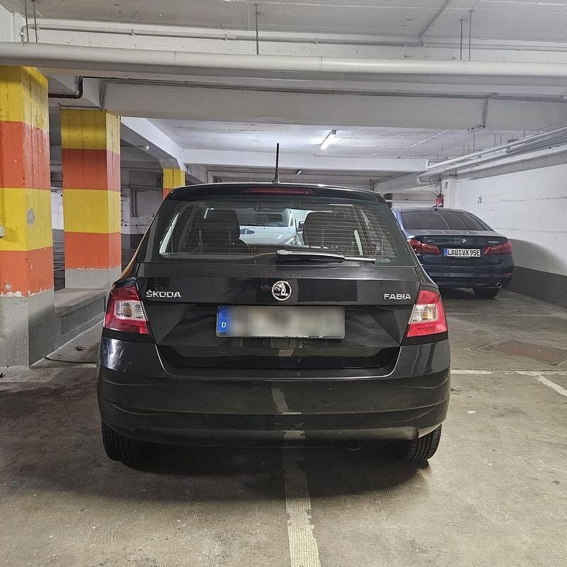 Gebraucht Skoda Fabia Ambition 60 PS (44 kW) 2017 Schwarz Kleinwagen