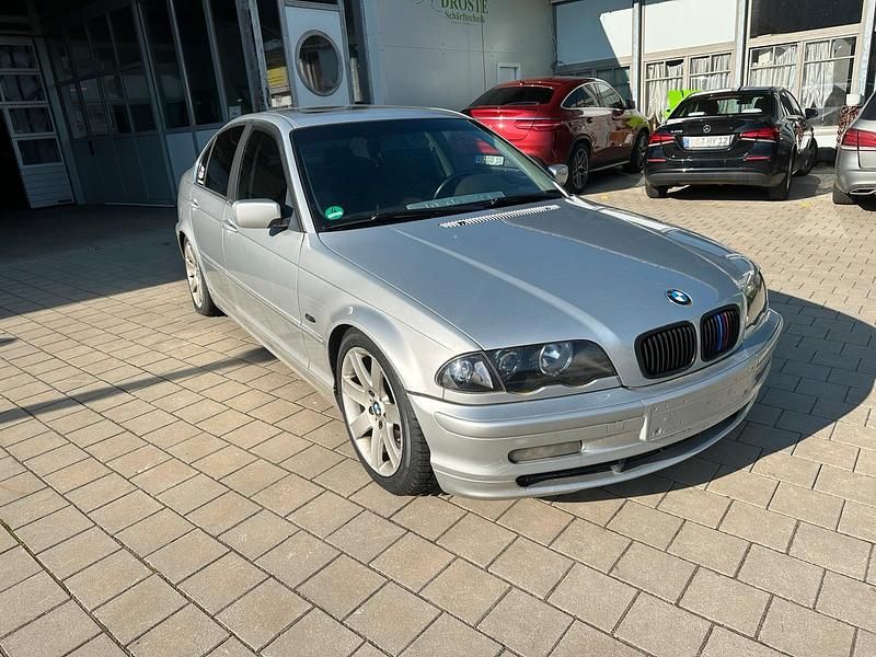 Silber Gebraucht 1998 BMW 328 Limousine | 4.000 € (Superpreis) - Bild 1/4