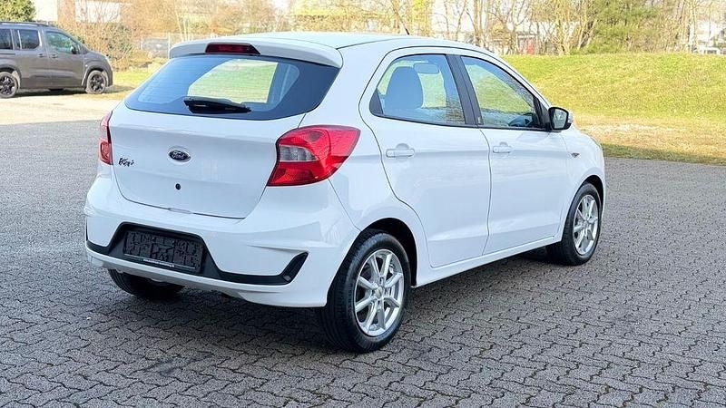 Gebraucht Ford Ka Plus Basis 69 PS (50 kW) 2019 Weiß Kleinwagen