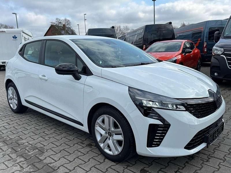 Weiß Gebraucht 2024 Renault Clio V Evolution Kleinwagen | 15.490 € (Guter Preis) - Bild 1/4