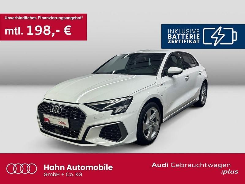 Weiß Gebraucht 2022 Audi A3 Sportback e-tron S-Line Limousine | 23.960 € (Guter Preis) - Bild 1/3