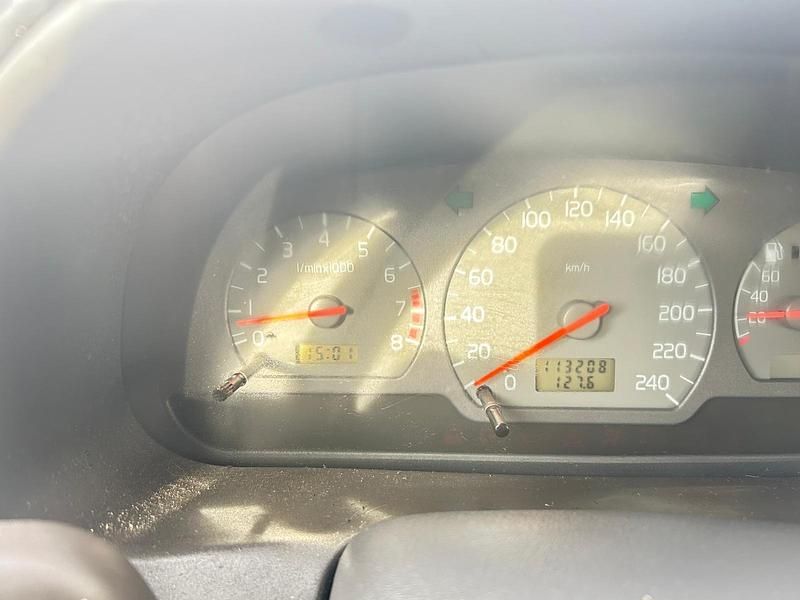 Gebraucht Volvo V40 122 PS (89 kW) 1998 Rot Kombi