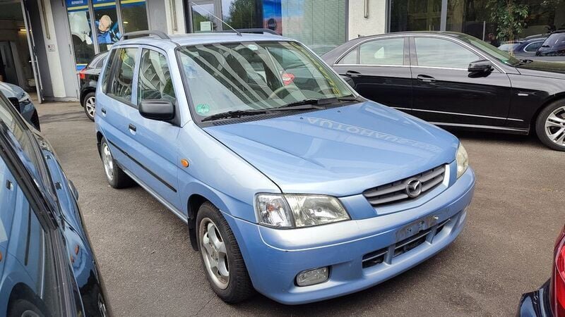 Grün Gebraucht 2000 Mazda Demio Exclusive Van / Kleinbus | 1.590 € (Fairer Preis) - Bild 1/4
