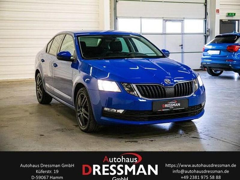 Gebraucht Skoda Octavia Clever 116 PS (85 kW) 2018 Energyblau Limousine