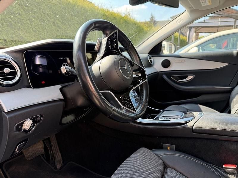 Gebraucht Mercedes E220 194 PS (142 kW) 2021 Silber Limousine