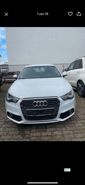Weiß Gebraucht 2012 Audi A1 Ambition Kleinwagen | 5.300 € (Superpreis) - Bild 1/4