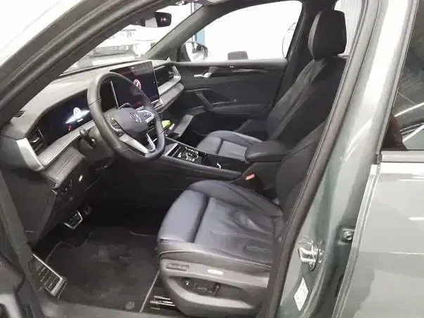 Gebraucht VW Tayron R-line 193 PS (141 kW) 2025 Grün SUV