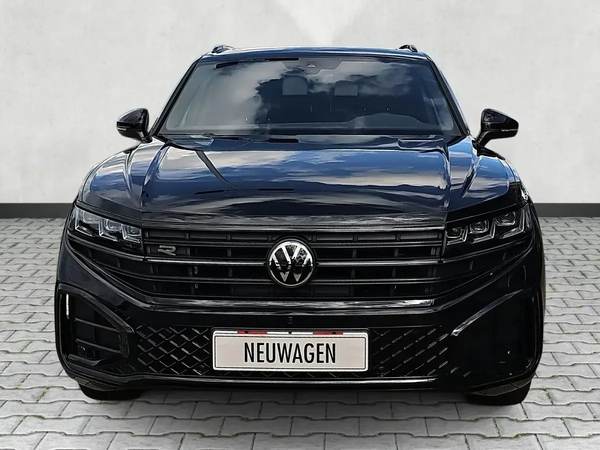 Neu VW Touareg R-line 286 PS (210 kW) 2026 Grenadillschwarz metallic SUV