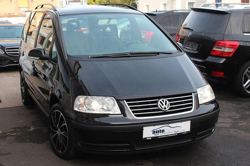 Gebraucht VW Sharan Highline 116 PS (85 kW) 2009 Schwarz Van / Kleinbus