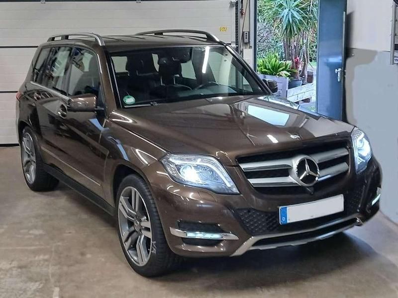 Gebraucht Mercedes GLK350 265 PS (194 kW) 2013 Braun SUV