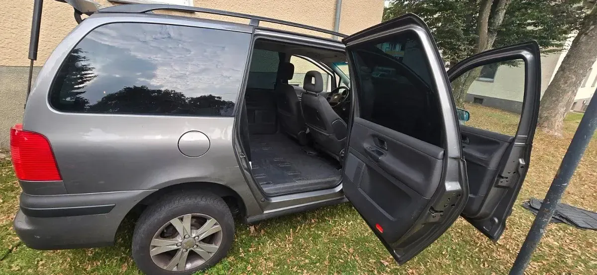 Second-hand Seat Alhambra Reference 140 CP (102 kW) 2009 Monovolum