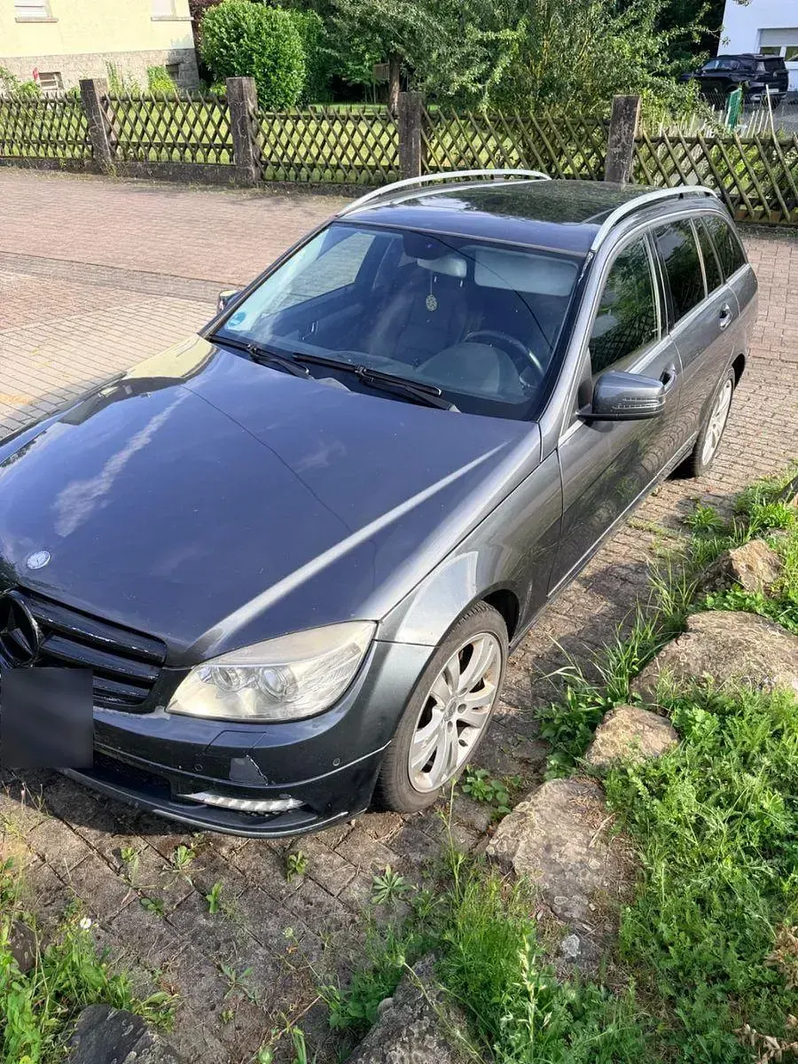 Gebraucht Mercedes C220 170 PS (125 kW) 2010 Grau Kombi