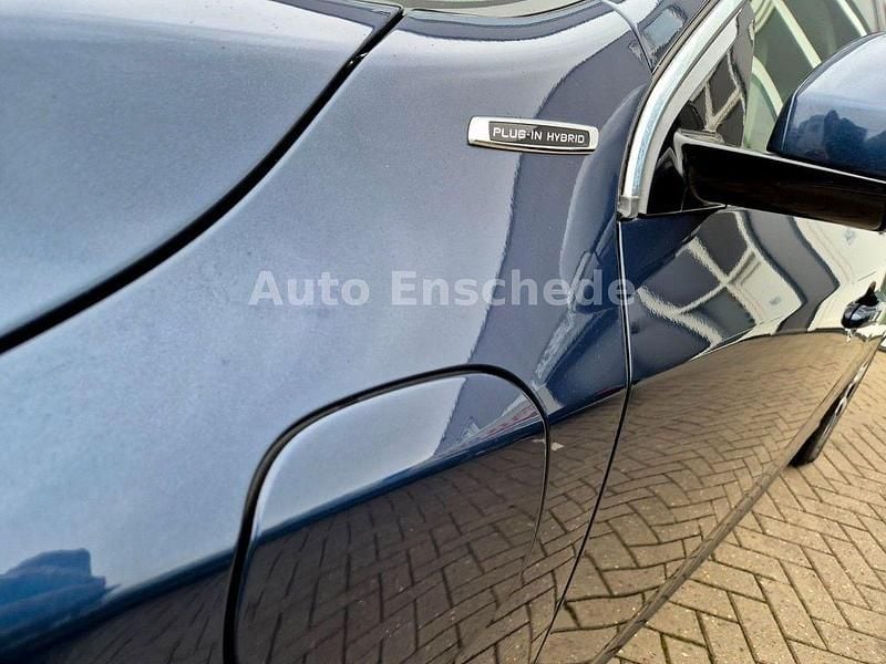 Gebraucht Volvo V60 Summum 283 PS (208 kW) 2014 Blau Kombi