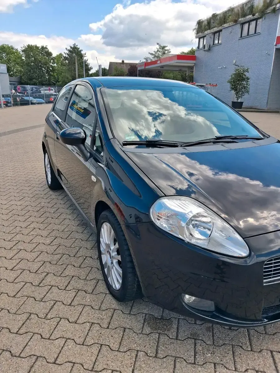 Gebraucht Fiat Punto 96 PS (70 kW) 2009 Schwarz Kleinwagen
