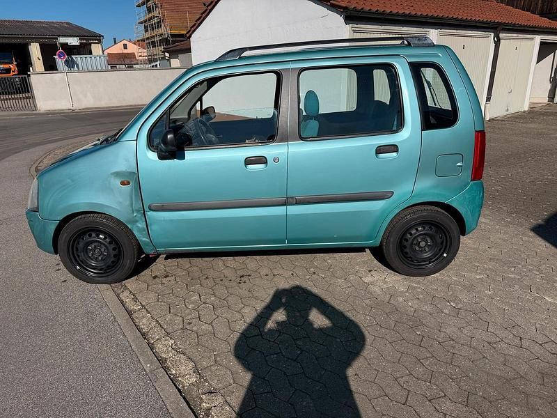 Second-hand Opel Agila 75 CP (55 kW) 2003 Verde Monovolum