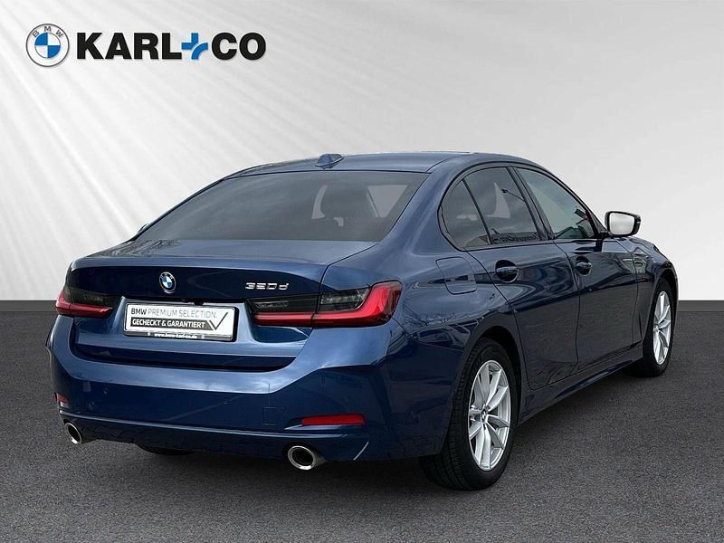 Gebraucht BMW 320 Shadowline 190 PS (139 kW) 2023 Phytonicblau metallic Limousine