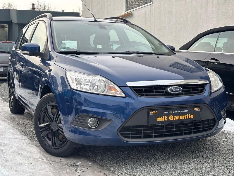 Blau Gebraucht 2010 Ford Focus Style Kombi | 2.950 € (Fairer Preis) - Bild 1/4