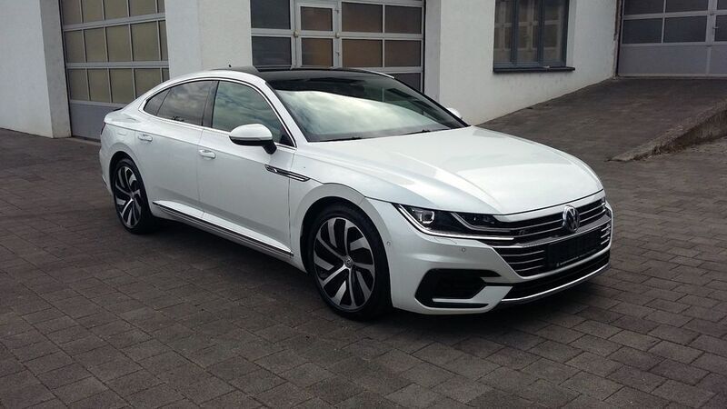 Weiß Gebraucht 2019 VW Arteon R-line Limousine | 21.290 € (Etwas zu teuer) - Bild 1/4