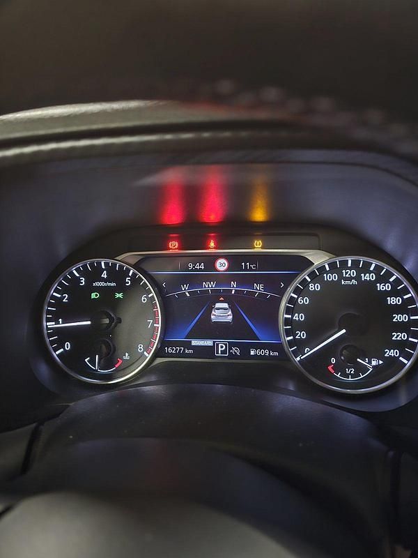 Gebraucht Nissan Juke Tekna 114 PS (83 kW) 2024 Schwarz SUV