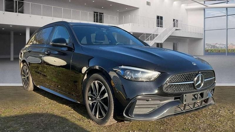 Gebraucht Mercedes C300e AMG 313 PS (230 kW) 2022 Obsidianschwarz (metallic) Kombi