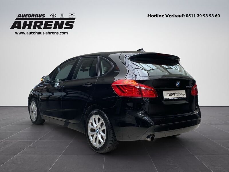 Gebraucht BMW 225 Active Tourer Advantage 224 PS (164 kW) 2017 Schwarz Van / Kleinbus