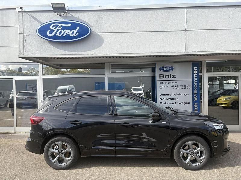 Neu Ford Kuga ST-Line 179 PS (131 kW) 2025 Schwarz SUV