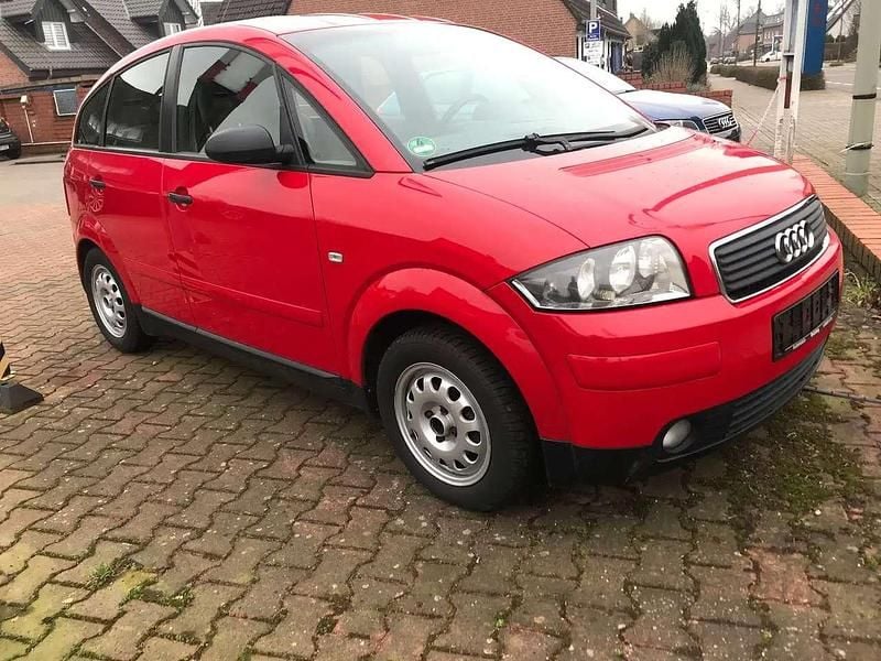 Gebraucht Audi A2 61 PS (44 kW) 2004 Rot Kleinwagen