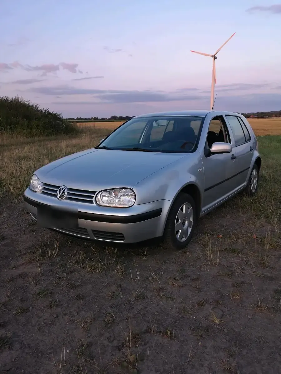 Gebraucht VW Golf IV Edition 75 PS (55 kW) 2001 Silber Kleinwagen