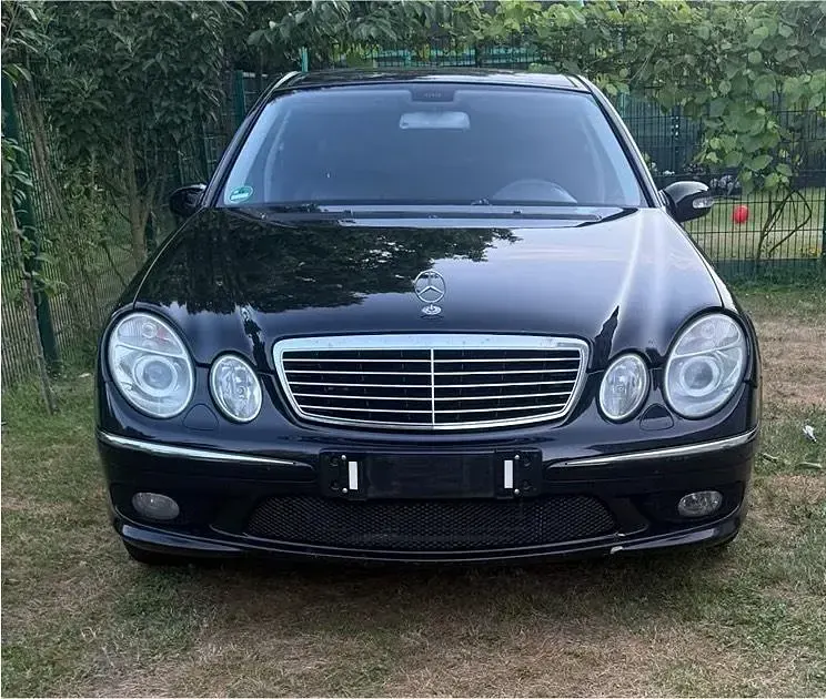 Gebraucht Mercedes E500 306 PS (225 kW) 2003 Schwarz Limousine