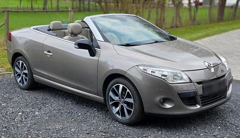 Gebraucht Renault Mégane Cabriolet 130 PS (95 kW) 2010 Gold Cabrio