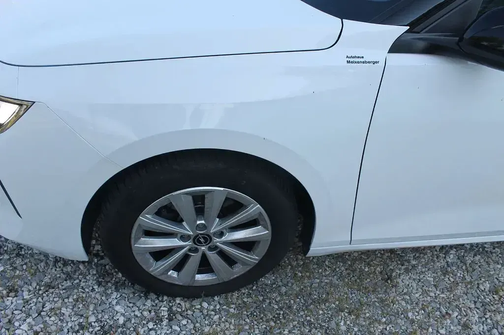 Gebraucht Opel Astra Elegance 131 PS (96 kW) 2023 Weiß Kleinwagen