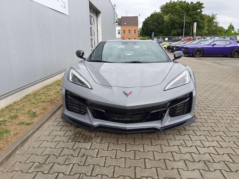 Neu Corvette C8 643 PS (472 kW) 2025 Sea wolf tricoat metallic Cabrio