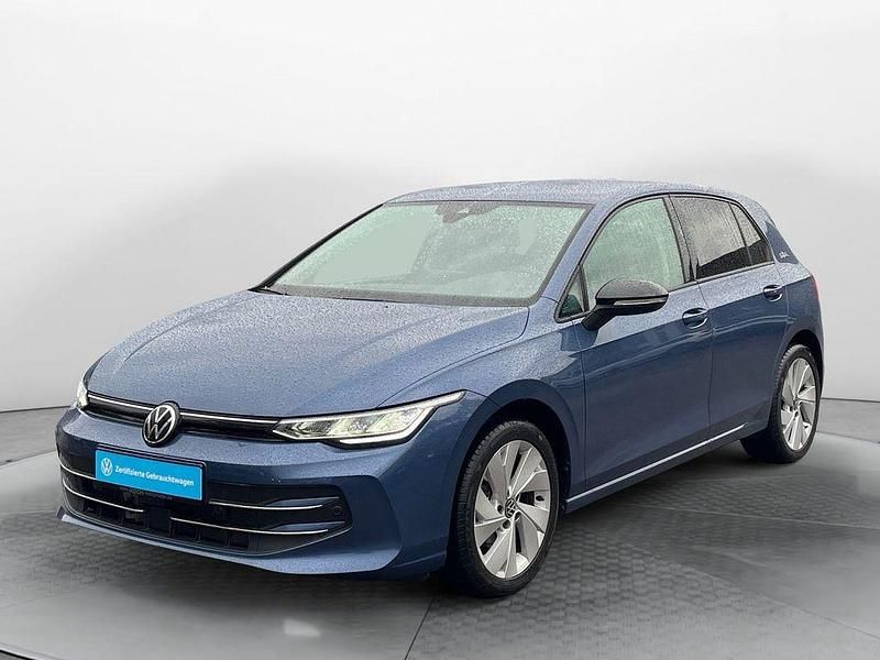 Gebraucht VW Golf Goal 116 PS (85 kW) 2024 Anemonenblau metallic Limousine
