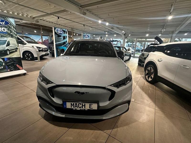 Neu Ford Mustang Mach-E Premium 216 kW (294 PS) 2026 Grau SUV