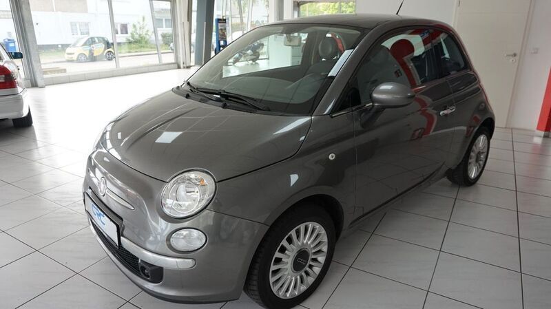 Grau Gebraucht 2012 Fiat 500 Lounge Limousine | 6.290 € (Fairer Preis) - Bild 1/4