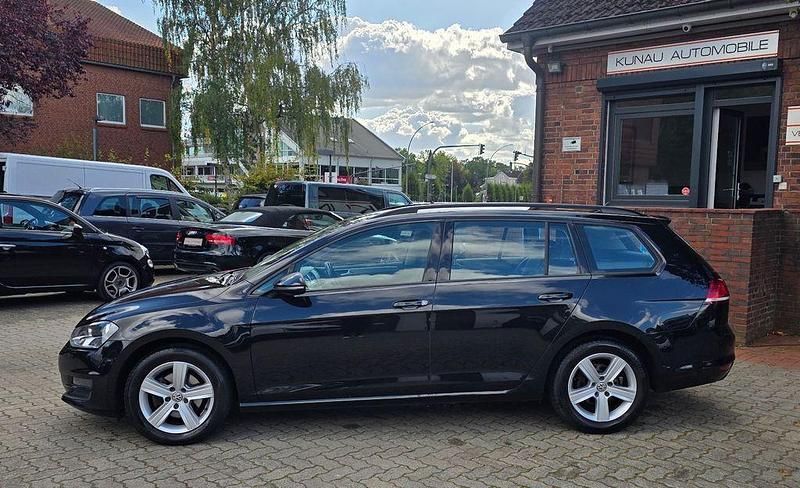 Gebraucht VW Golf VII Comfortline 110 PS (80 kW) 2017 Schwarz Kombi