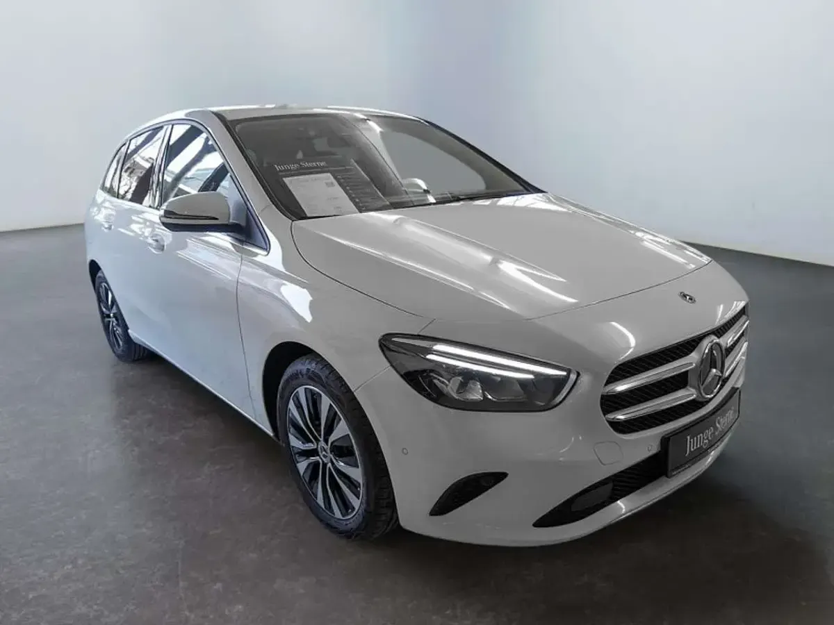 Usata Mercedes E250 160 CV (117 kW) 2022 Bianco Berlina