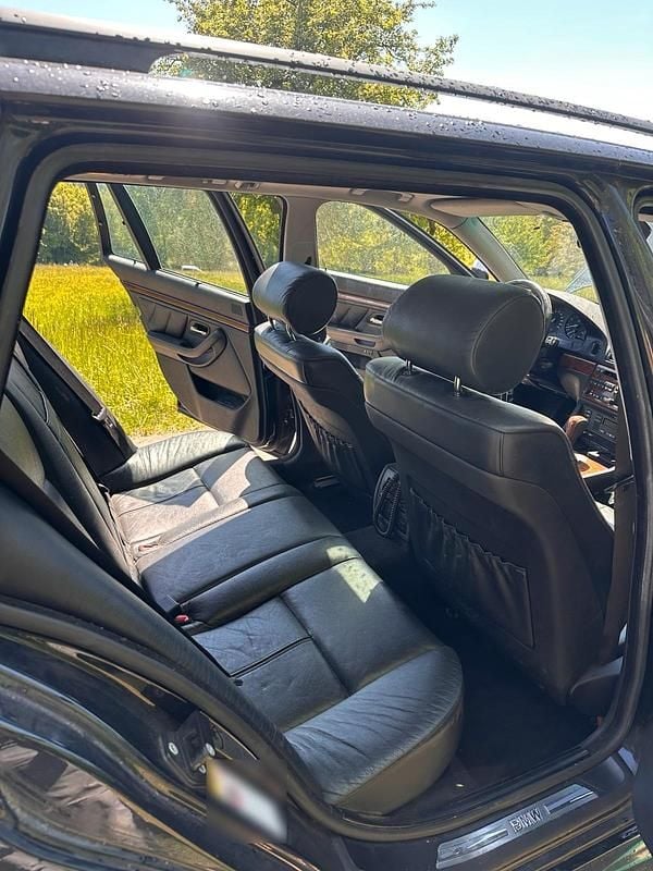 Gebraucht BMW 540 286 PS (210 kW) 1999 Schwarz Kombi