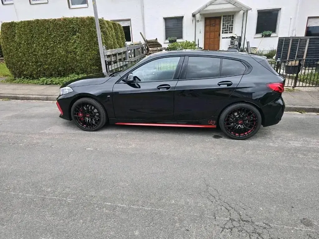 Gebraucht BMW 128 265 PS (194 kW) 2024 Schwarz Limousine