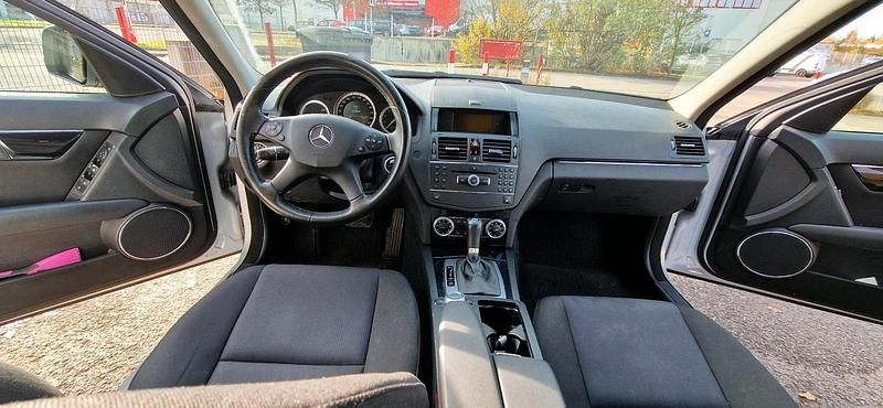 Gebraucht Mercedes C180 156 PS (114 kW) 2007 Grau Limousine