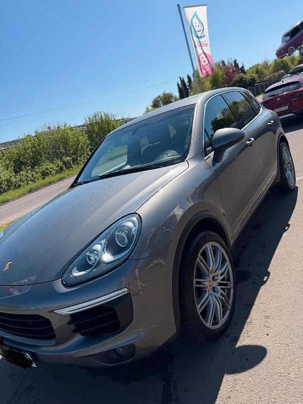 Gebraucht Porsche Cayenne 500 PS (367 kW) 2015 Grau SUV