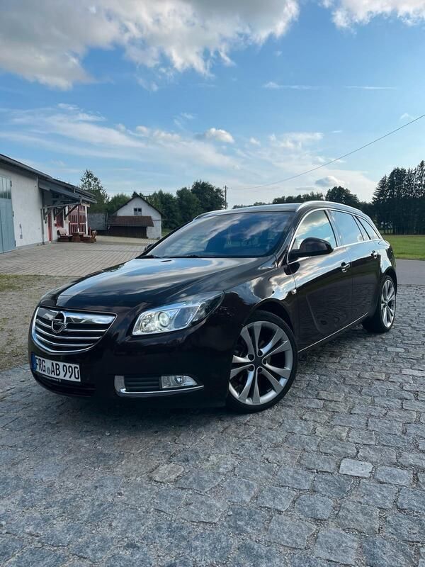 Braun Gebraucht 2011 Opel Insignia Kombi | 5.500 € (Fairer Preis) - Bild 1/4