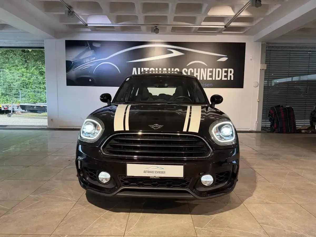 Gebraucht Mini Cooper 136 PS (100 kW) 2019 Schwarz Kleinwagen
