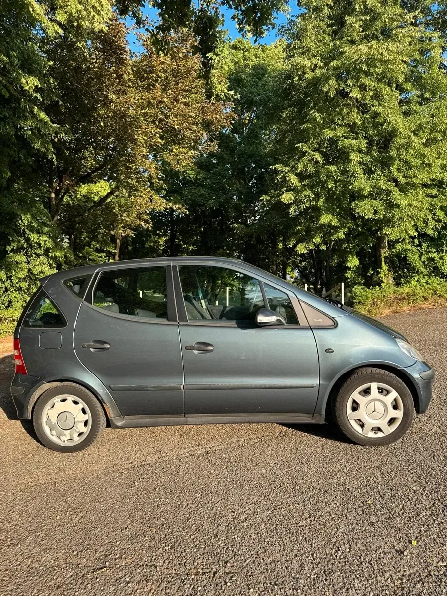 Gebraucht Mercedes A140 Classic 82 PS (60 kW) 2004 Andere farben Kleinwagen