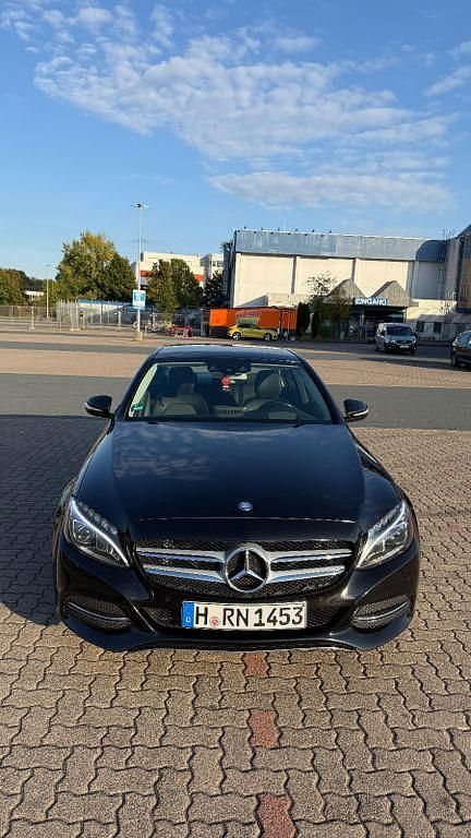 Gebraucht Mercedes C220 170 PS (125 kW) 2014 Schwarz Limousine