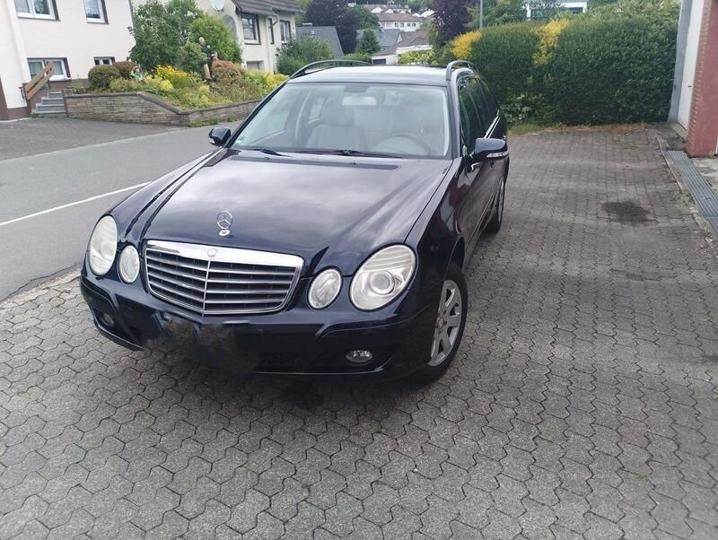 Blau Gebraucht 2007 Mercedes E200 Kombi | 5.990 € (Etwas zu teuer) - Bild 1/4