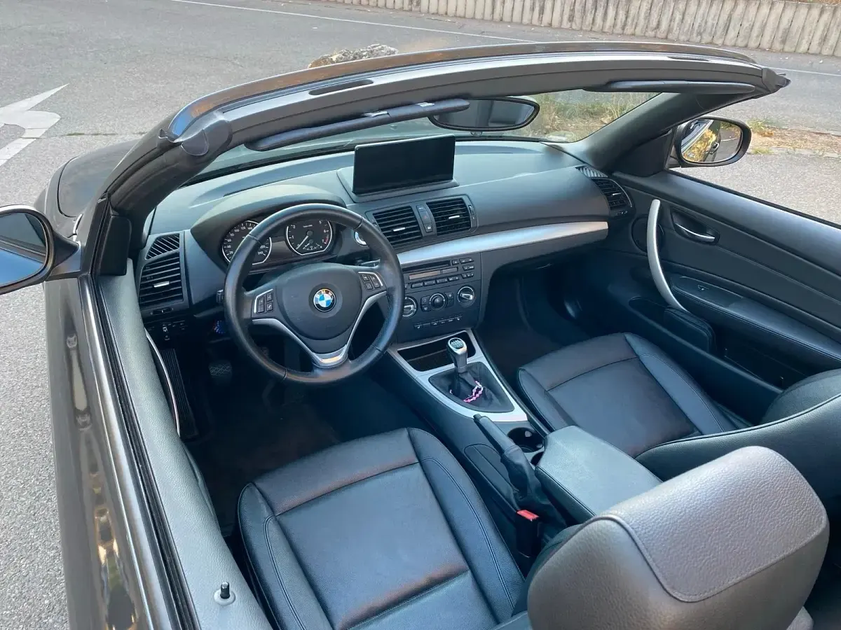 Gebraucht BMW 118 Cabriolet 143 PS (105 kW) 2013 Grau Cabrio