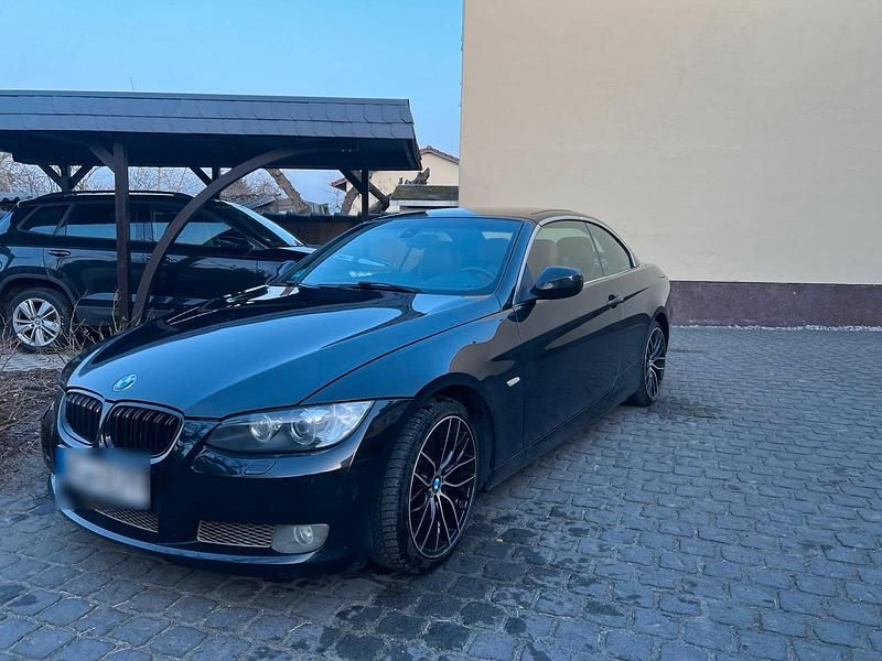 Gebraucht BMW 328 Cabriolet 234 PS (172 kW) 2012 Schwarz Cabrio